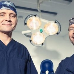 Praxisklinik Dr. Wachsmuth und Dr. Völpel - Dr. James H. Völpel & Dr. Christopher H. Wachsmuth