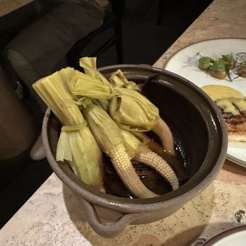 Em Restaurante - Baby corn, soy butter, yuzu - Mexican Near Me - México, D.F., DIF
