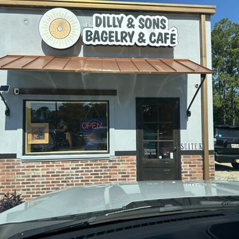 Dilly & Sons Bagelry & Cafe - Front of business - Breakfast & Brunch Near Me - Mandeville, Louisiana