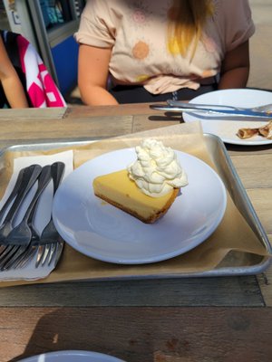 Batesy’s BBQ and Bar by null