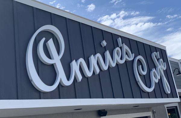 Annie’s Cafe by null