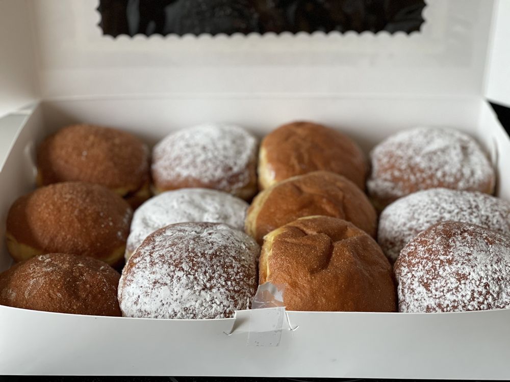 ROYAL BAKERY CLOSED Updated April 2024 37 Photos & 77 Reviews