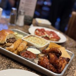 BJ's Restaurant & Brewhouse - Brewhouse Bites Sampler