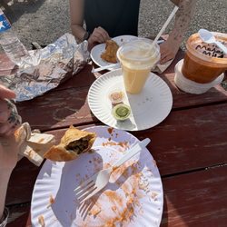 Tandoori Grill - Chicken Tikka Masala, Samosas, Mango Lassi