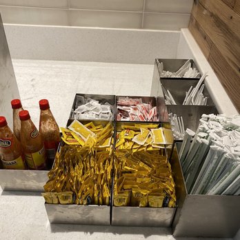 Shake Shack Downtown Houston - One can go crazy with the hot sauce and mayo - Fast Food Near Me - Houston, Texas Shake Shack Downtown Houston - One can go crazy with the hot sauce and mayo - Fast Food Near Me - Houston, Texas