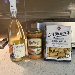 Devitis Italian Market - Sicilian Wine, bronze cut Rigatoni and DeVitis sauce.