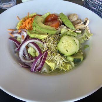 Gloria’s - Basic salad - Juice Bars & Smoothies Near Me - Moab, Utah Gloria’s - Basic salad - Juice Bars & Smoothies Near Me - Moab, Utah