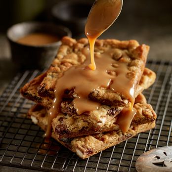 Panago Pizza - caramel being drizzled over the top - Pizza Near Me - Etobicoke, Ontario