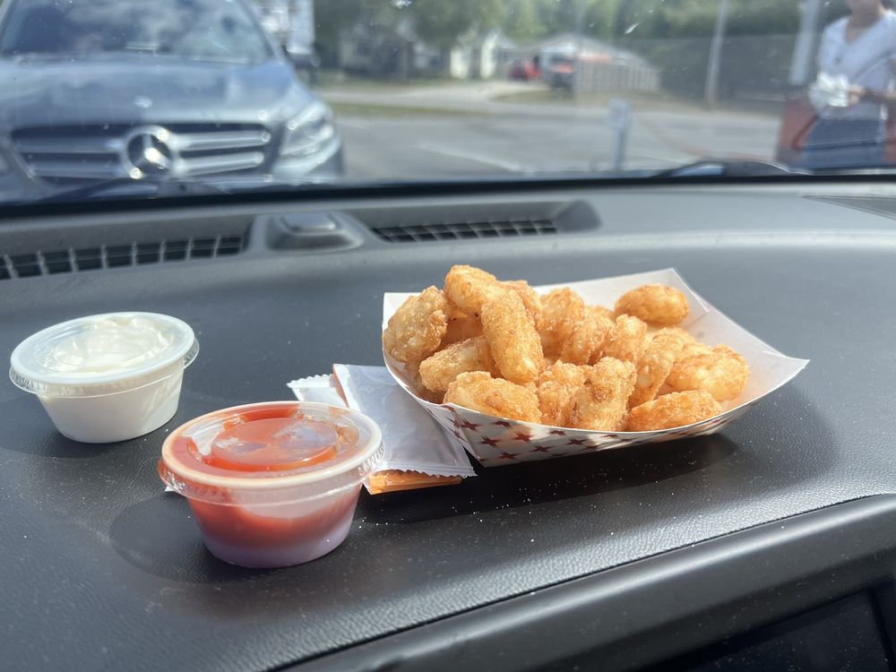 Yeck Family Drive-In Restaurant Logo