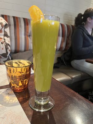 Janine Café-Brunch by null