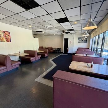 El Pollon - A dining room - Peruvian Near Me - Pittsburgh, Pennsylvania El Pollon - A dining room - Peruvian Near Me - Pittsburgh, Pennsylvania