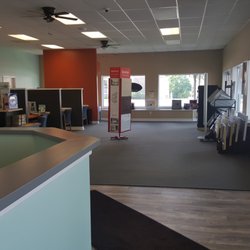 Hack's Key Security & Door - Showroom