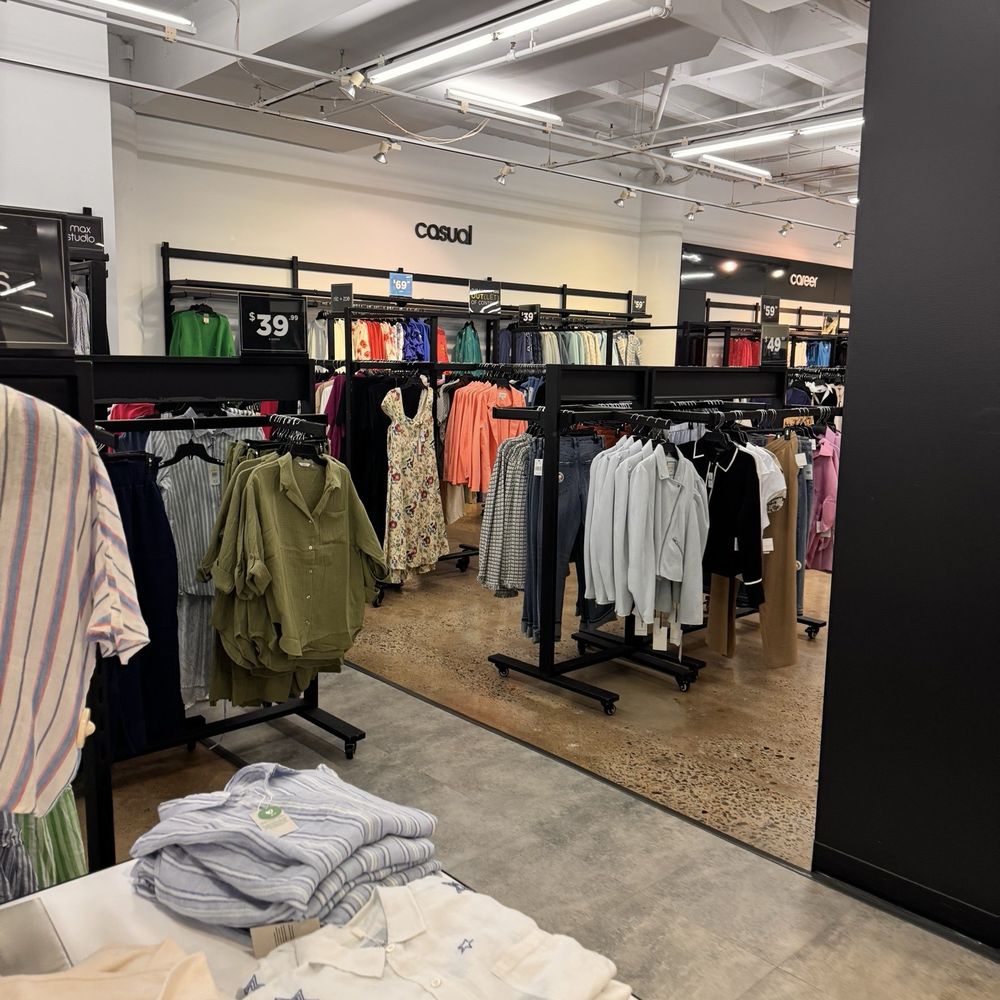 Bloomingdale's Outlet - Accessories Near Me - Paramus, New Jersey Bloomingdale's Outlet - Accessories Near Me - Paramus, New Jersey