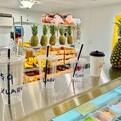 Piña's Juice Bar - Cup size for juices