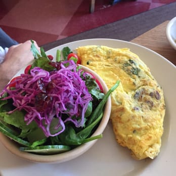 M henry - Omelette with leeks and shallots - Breakfast & Brunch Near Me - Chicago, Illinois