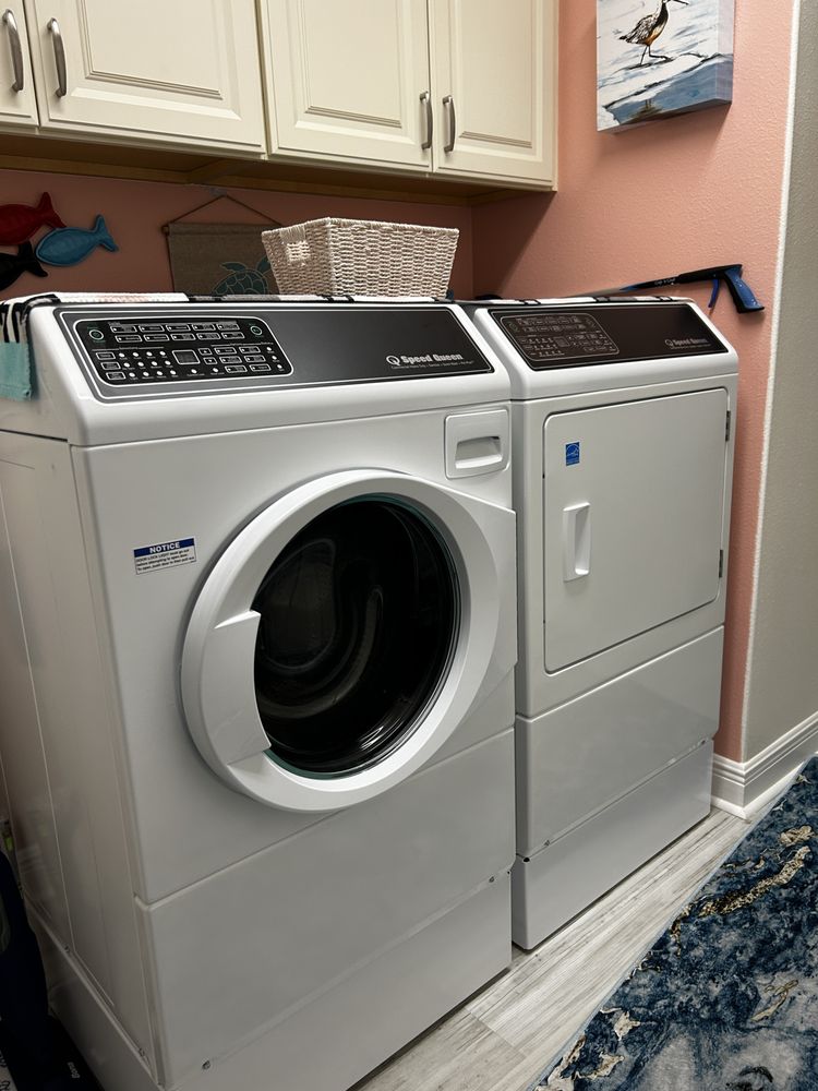 KEN AND KERRIE’S Updated September 2024 31 Photos 3376 Hwy 27441