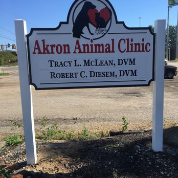 Akron Animal Clinic - Veterinarians Near Me - Akron, Ohio Akron Animal Clinic - Veterinarians Near Me - Akron, Ohio