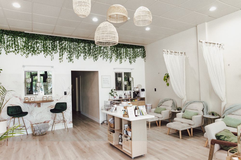 TEETH WHITENING BEAUTY BAR Updated October 2024 19 Photos 730 3rd