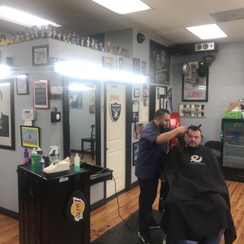 Pomona Barbers - Barbers Near Me - Pomona, California Pomona Barbers - Barbers Near Me - Pomona, California