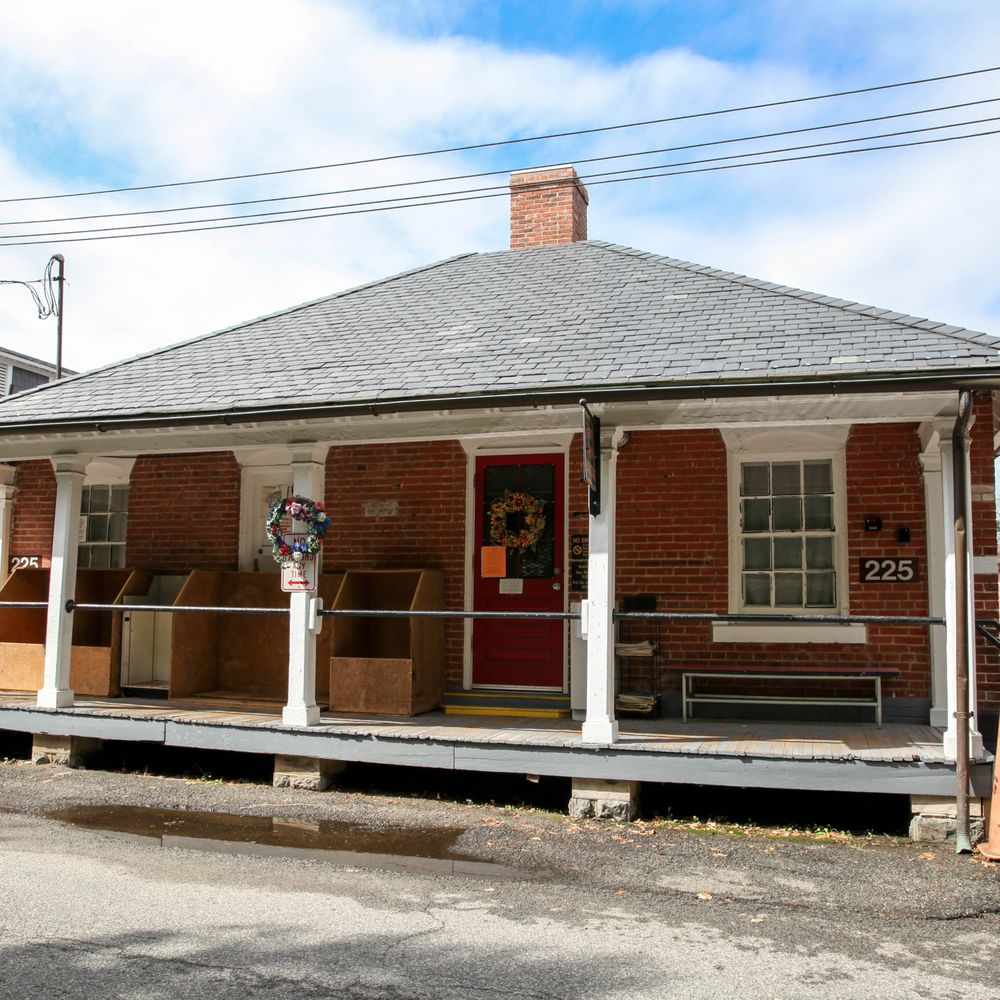 Top 10 Best Furniture Consignment in Arlington, VA Last Updated