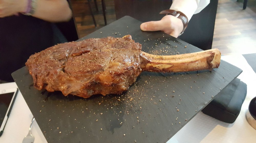 Fleming's Brasserie & Wine Bar