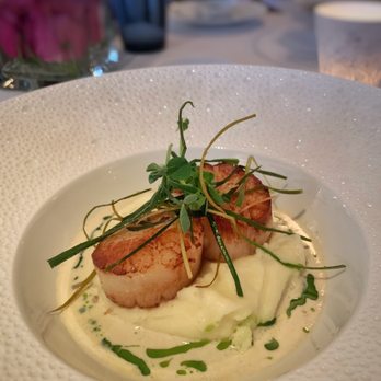 Charleston - Scallops - New American Near Me - Baltimore, Maryland