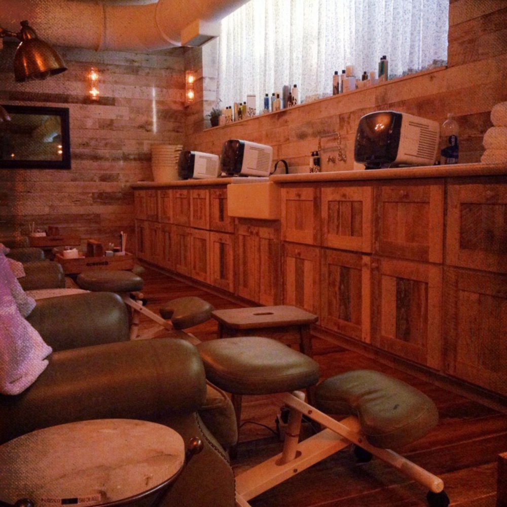 Cowshed Spa Chicago - Mani/pedi area - Skin Care Near Me - Chicago, Illinois