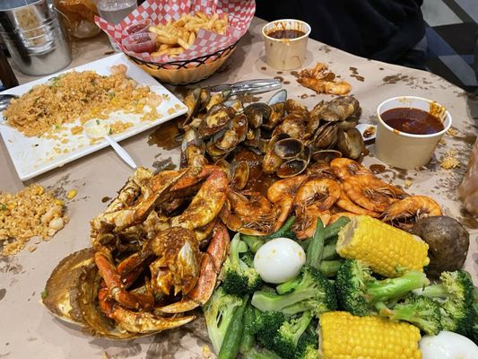 The Captain's Boil by null