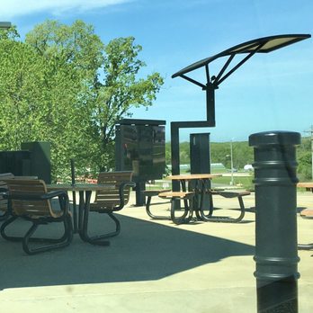 On The Run - Outside seating area next to the drive-thru lane. - Gas Stations Near Me - Cuba, Missouri On The Run - Outside seating area next to the drive-thru lane. - Gas Stations Near Me - Cuba, Missouri