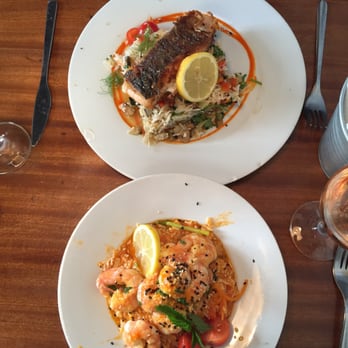 Cruzes Credo - Salmon with rice and veggies, shrimp with rice. - Vegan Near Me - Lisbon, 11 Cruzes Credo - Salmon with rice and veggies, shrimp with rice. - Vegan Near Me - Lisbon, 11