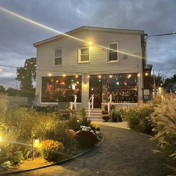 Barnacle Bill's - the outside of the building - Bars Near Me - Rumson, New Jersey