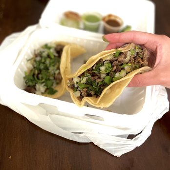 Al Son De Mi Barrio - Steak tacos with cilantro and onion - Mexican Near Me - Providence, Rhode Island Al Son De Mi Barrio - Steak tacos with cilantro and onion - Mexican Near Me - Providence, Rhode Island
