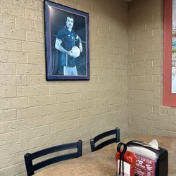 Toni's Depot - Tom Selleck