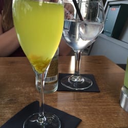 Chapeau - Aperitief maison en een gin tonic voor de dochter