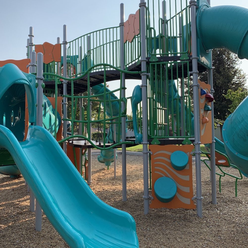 Casa Verde Park - Big kid play structure. One small slide. Must climb to second level. - Parks Near Me - Union City, California Casa Verde Park - Big kid play structure. One small slide. Must climb to second level. - Parks Near Me - Union City, California