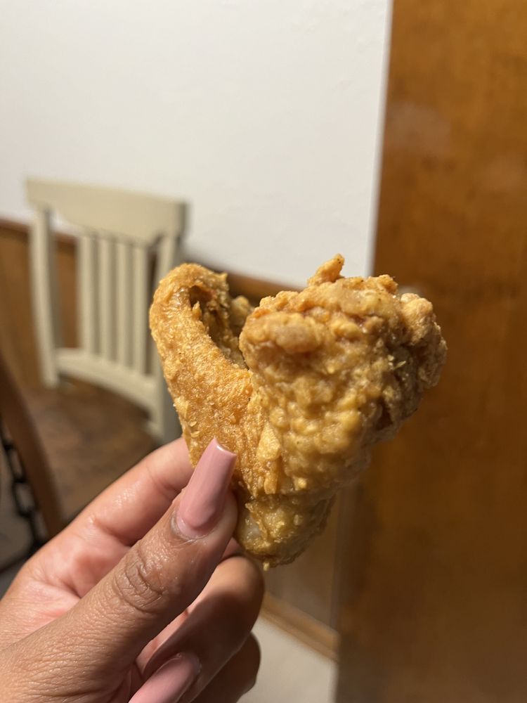 TRIPLET’S BLUE STORE PLANK RD Updated September 2024 39 Photos