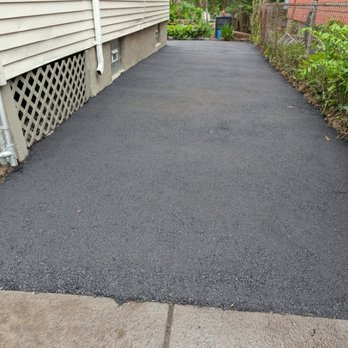 Nelson's Hardscape & Tree Service - Tree Services Near Me - Burlington, Massachusetts Nelson's Hardscape & Tree Service - Tree Services Near Me - Burlington, Massachusetts