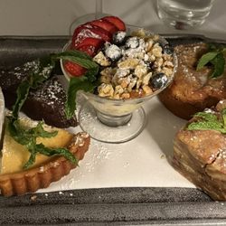 Toscano Ristorante - Dessert menu tray