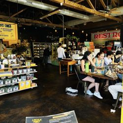 Lincoln Market & Deli - Market