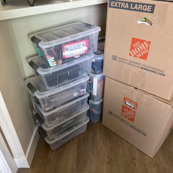 DoStar Moving - They captured all the singular storage boxes - Movers Near Me - Los Angeles, California DoStar Moving - They captured all the singular storage boxes - Movers Near Me - Los Angeles, California