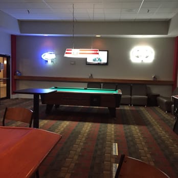 Aviators Tavern - Pool table, darts and LOTS of TVs!! - Sports Bars Near Me - Clearwater, Florida