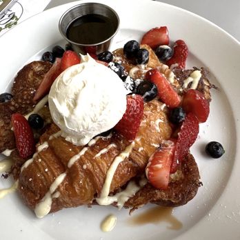 Bloom - Croissant French Toast - American Near Me - Santa Clara, California Bloom - Croissant French Toast - American Near Me - Santa Clara, California