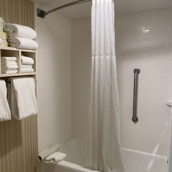 Hampton Inn & Suites Myrtle Beach/Oceanfront - Hotels Near Me - Myrtle Beach, South Carolina