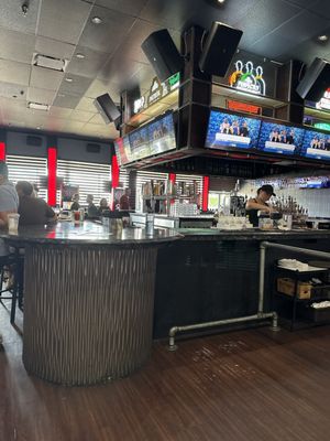 House of Music & Entertainment (HOME Bar) by null