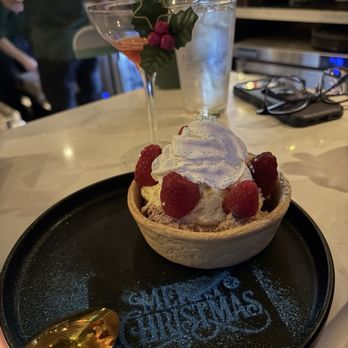 36 Below - Robert Redford pie and Snow Globe - Speakeasies Near Me - Phoenix, Arizona
