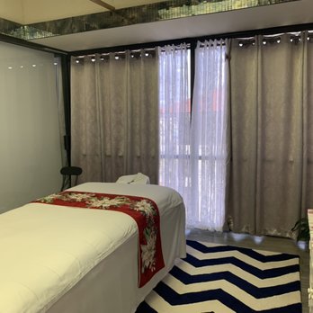 Reborn massage - Massage Therapy Near Me - Honolulu, Hawaii