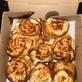 Pizza Guys - Cheezee Garlic Rolls - Pizza Near Me - Santa Clara, California Pizza Guys - Cheezee Garlic Rolls - Pizza Near Me - Santa Clara, California