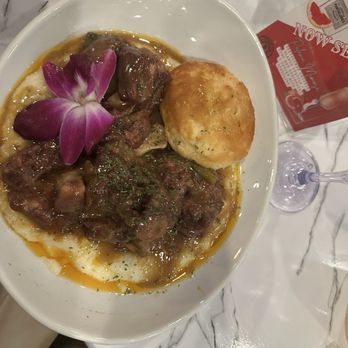 T's Brunch Bar - Oxtail and Grits - Breakfast & Brunch Near Me - Atlanta, Georgia T's Brunch Bar - Oxtail and Grits - Breakfast & Brunch Near Me - Atlanta, Georgia