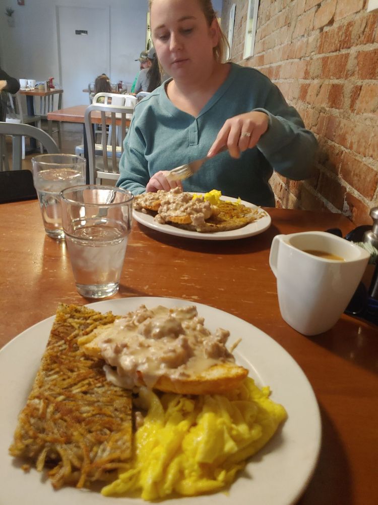 The Keg Sportsbar & Grill Logo