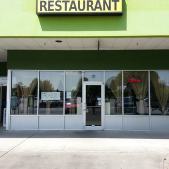 The Curious Chef - The restaurant front, located in strip mall. - Breakfast & Brunch Near Me - Burlington, Washington